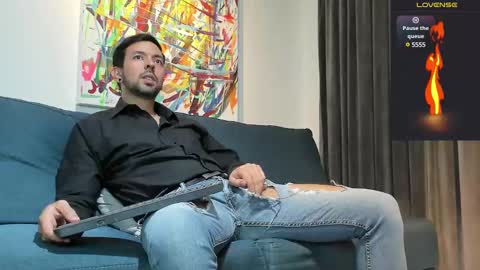 Snapshot of tommy_raym0ndg chatting on December 17, 7:37 pm tommy_raym0ndg online show from December 17, 7:37 pm