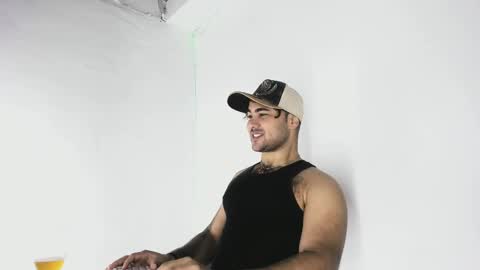 Snapshot of tommy_sccott chatting on September 27, 10:26 pm tommy_sccott online show from September 27, 10:26 pm