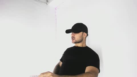 Snapshot of tommy_sccott chatting on October 1, 10:27 pm tommy_sccott online show from October 1, 10:27 pm