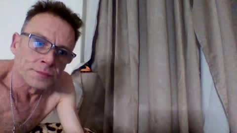 tommyandtomara online show from March 24, 11:32 pm