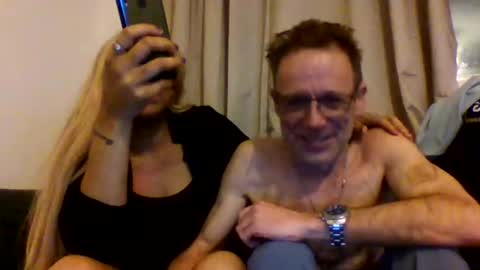 Snapshot of tommyandtomara chatting on April 15, 7:58 pm tommyandtomara online show from April 15, 7:58 pm