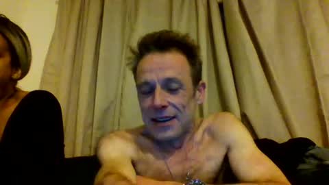 Snapshot of tommyandtomara chatting on May 5, 8:50 pm tommyandtomara online show from May 5, 8:50 pm
