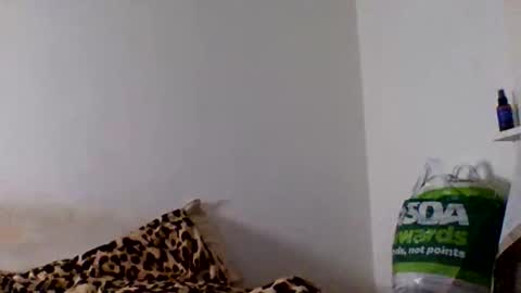 Snapshot of tommyandtomara chatting on May 9, 9:53 pm tommyandtomara online show from May 9, 9:53 pm