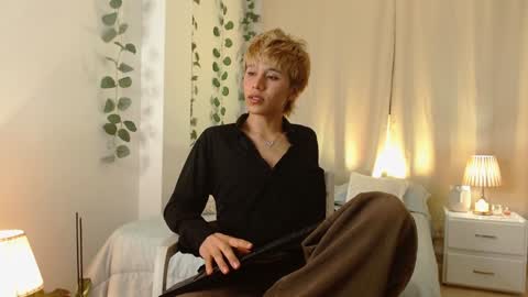 Snapshot of tommyfoxboy chatting on January 27, 11:22 pm Tommy Foxboy online show from January 27, 11:22 pm