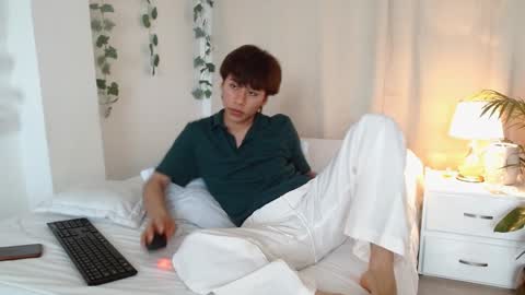 Snapshot of tommyfoxboy chatting on February 6, 4:14 pm Tommy Foxboy online show from February 6, 4:14 pm