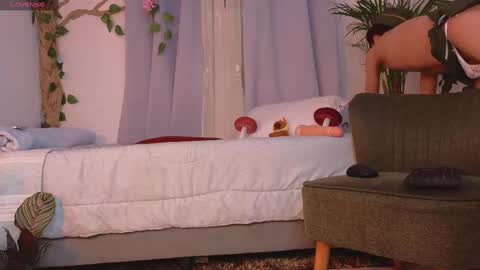 Snapshot of tommyfoxboy chatting on October 7, 1:03 am Tommy Foxboy online show from October 7, 1:03 am