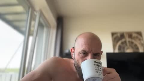 Thomas Fit online show from May 4, 11:06 am