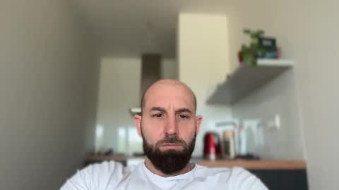 Thomas Fit online show from May 7, 7:47 am