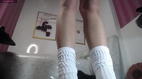 Snapshot of tomoe_b chatting on January 30, 12:07 am leyla online show from January 30, 12:07 am