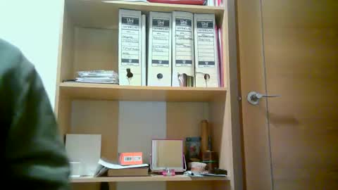 tonicaxondo_22276049 online show from February 13, 5:53 pm