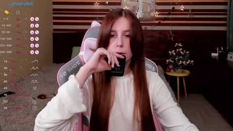 Snapshot of tonimua chatting on January 13, 1:17 pm Milana online show from January 13, 1:17 pm