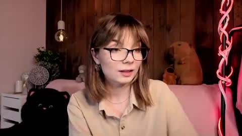 Melissa online show from July 21, 8:00 pm