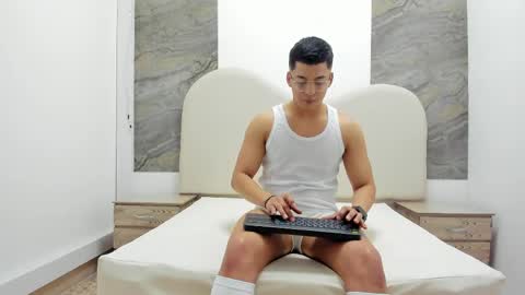 Snapshot of tony_foxx1 chatting on April 7, 12:49 pm TONY online show from April 7, 12:49 pm