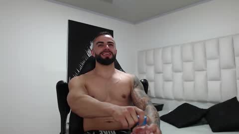 tony online show from March 28, 11:04 pm