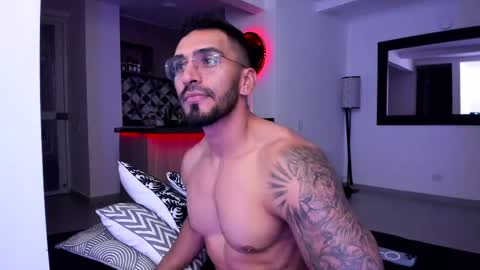 tony muscle1 online show from February 25, 1:41 am