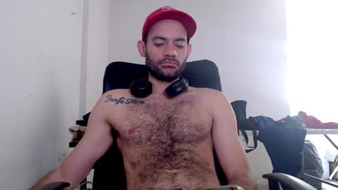 Snapshot of tony_okly chatting on March 19, 4:55 pm Tony Okly online show from March 19, 4:55 pm