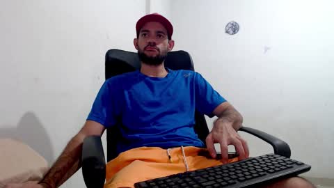 Snapshot of tony_okly chatting on March 23, 10:58 pm Tony Okly online show from March 23, 10:58 pm