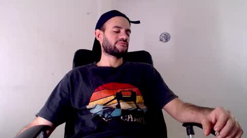 Snapshot of tony_okly chatting on March 25, 7:20 pm Tony Okly online show from March 25, 7:20 pm