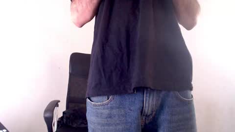 Snapshot of tony_okly chatting on March 26, 4:01 pm Tony Okly online show from March 26, 4:01 pm