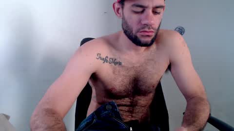 Snapshot of tony_okly chatting on March 31, 4:40 pm Tony Okly online show from March 31, 4:40 pm