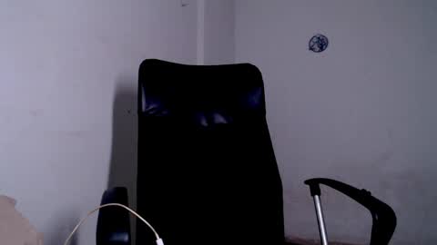 Snapshot of tony_okly chatting on April 1, 4:46 am Tony Okly online show from April 1, 4:46 am