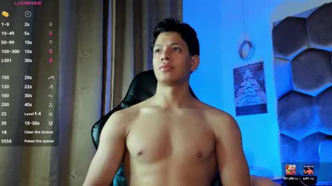 tony_petrov online show from July 12, 6:43 pm