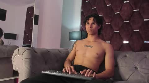 Tony Benedetti online show from January 16, 8:35 pm