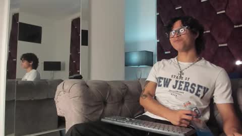 Tony Benedetti online show from February 4, 7:53 pm