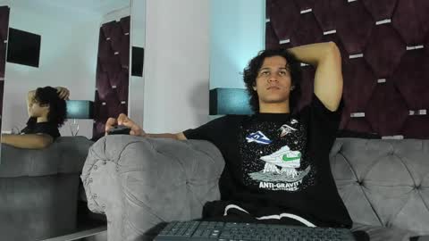 Snapshot of tonybenedetti chatting on April 8, 7:58 pm Tony Benedetti online show from April 8, 7:58 pm