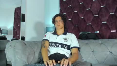 Snapshot of tonybenedetti chatting on April 23, 8:44 pm Tony Benedetti online show from April 23, 8:44 pm