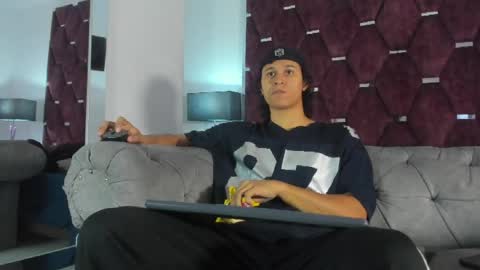 Snapshot of tonybenedetti chatting on May 2, 8:47 pm Tony Benedetti online show from May 2, 8:47 pm