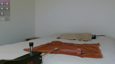 Snapshot of tonycrd chatting on November 20, 8:52 pm tonycrd online show from November 20, 8:52 pm