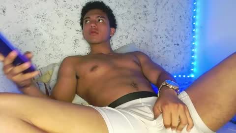 Snapshot of tonydesire_ chatting on May 15, 9:22 pm tonydesire_ online show from May 15, 9:22 pm