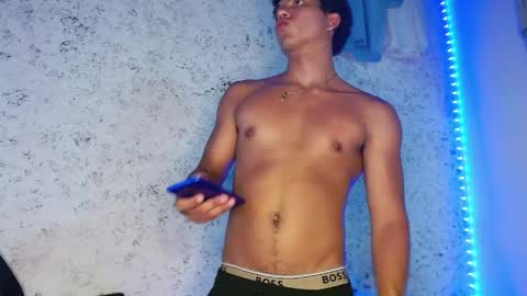 Snapshot of tonydesire_ chatting on May 21, 7:21 pm tonydesire_ online show from May 21, 7:21 pm