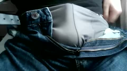 Snapshot of tonymorcox chatting on March 22, 2:53 pm prettyd54 online show from March 22, 2:53 pm