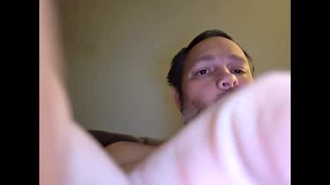 Snapshot of tonywantsyoursquirt chatting on February 15, 7:51 am tonywantsyoursquirt online show from February 15, 7:51 am