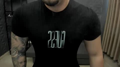 TonyWilcox online show from October 31, 7:31 am