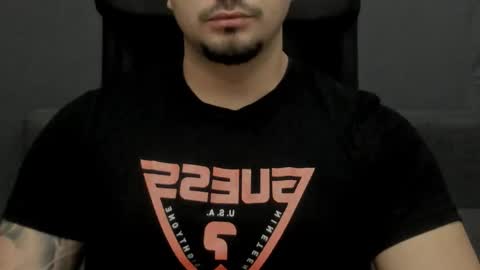 TonyWilcox online show from December 17, 5:46 am