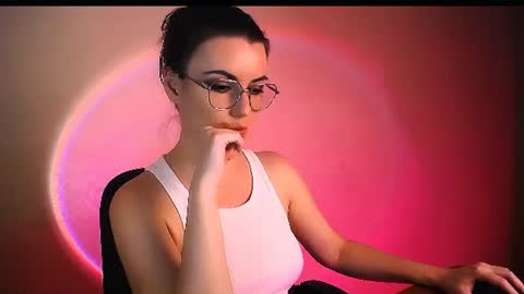 Snapshot of too_beautiful chatting on July 15, 7:41 pm Elizabeth online show from July 15, 7:41 pm