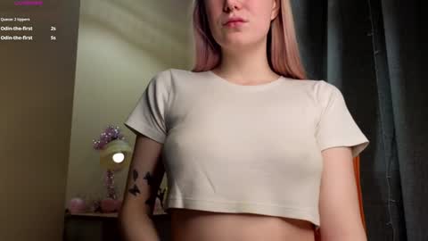 Hey hey Im Megan Pvt open. Im very glad to see you here online show from January 15, 6:12 am