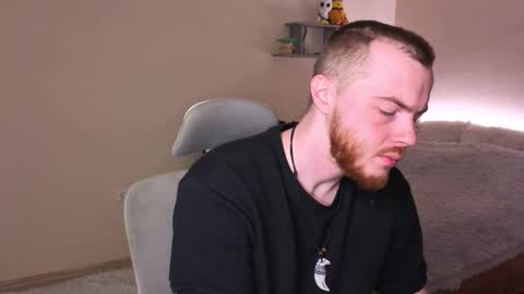 Snapshot of toohornyserj chatting on March 30, 9:16 pm toohornyserj online show from March 30, 9:16 pm