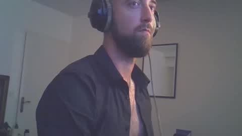 tootsybird online show from September 23, 10:24 pm