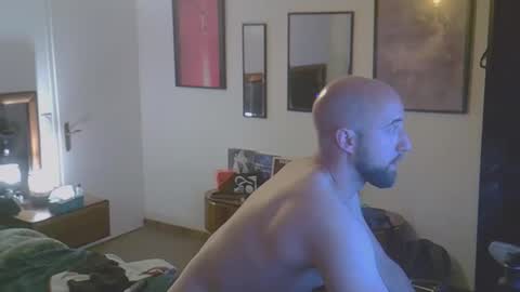 tootsybird69 online show from April 28, 10:37 pm