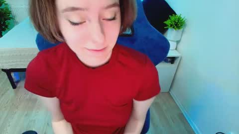 Snapshot of topcranberry chatting on October 8, 7:06 am topcranberry online show from October 8, 7:06 am