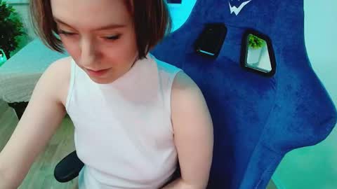 Snapshot of topcranberry chatting on October 9, 7:01 pm topcranberry online show from October 9, 7:01 pm