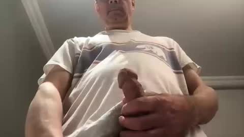 Snapshot of topspin69 chatting on October 12, 2:43 am topspin69 online show from October 12, 2:43 am