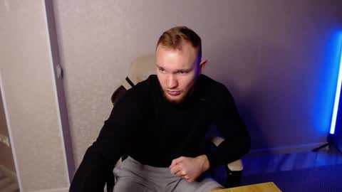 Snapshot of toress1 chatting on December 4, 1:53 pm Glebaty online show from December 4, 1:53 pm