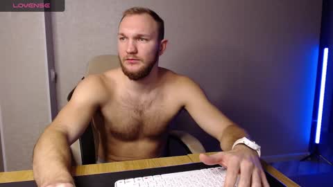 Snapshot of toress1 chatting on December 18, 6:14 pm Glebaty online show from December 18, 6:14 pm