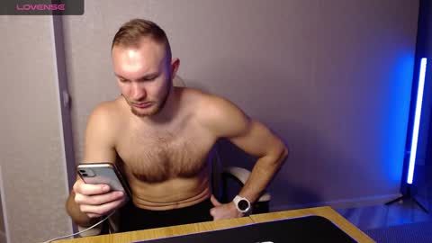 Snapshot of toress1 chatting on December 30, 3:47 am Glebaty online show from December 30, 3:47 am