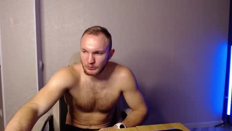 Snapshot of toress1 chatting on January 8, 6:20 pm Glebaty online show from January 8, 6:20 pm